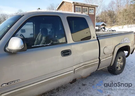 2000 Chevrolet Silverado 1500 Ls из США, поврежденный, VIN 2GCEK19T4Y1239053